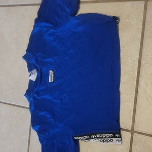 Adidas crop shirt size Med
